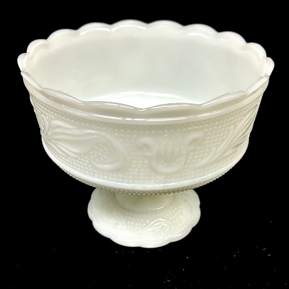 Vintage EO Brody milk glass pedestal Trifle/ dessert compote USA - Picture 1 of 7